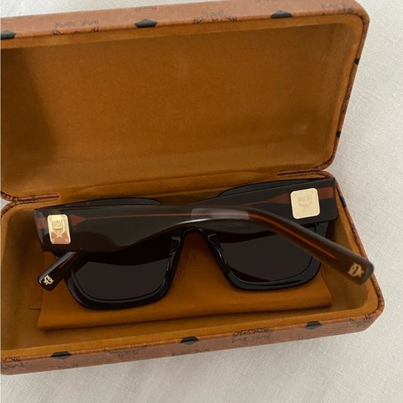 MCM sunglasses - Picture 4 of 8